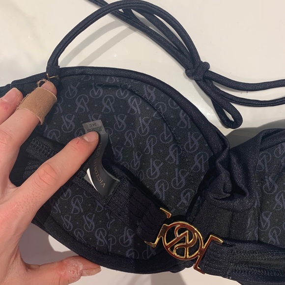 Victoria secret bikini top with adjustable straps - Picture 4 of 7